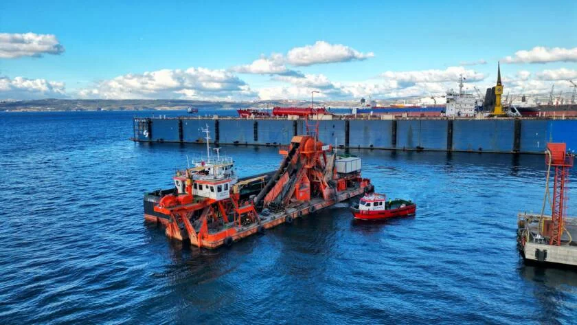 Seabed Dredging