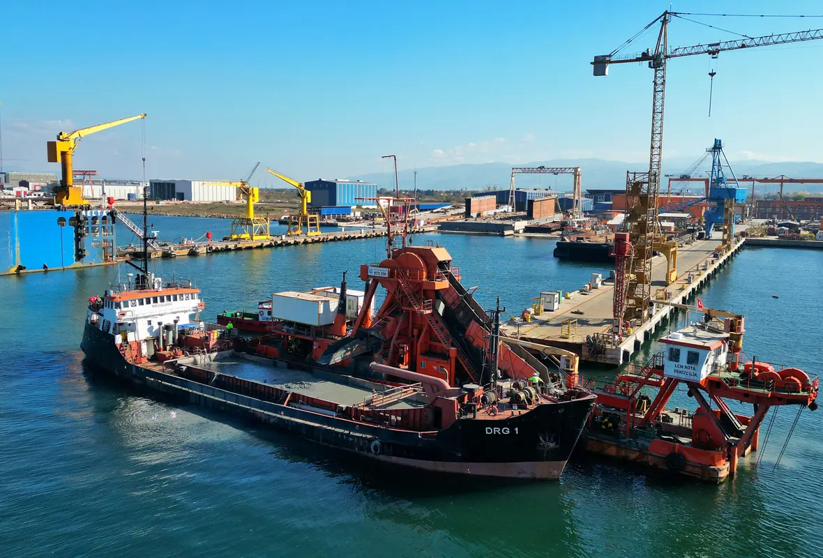 PARK TERSANESİ DENİZ DİBİ TARAMA PROJESİ-1.webp