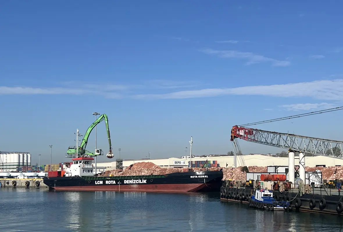 Safiport Uluslararası Derince Limanı Dolgu İşi.webp