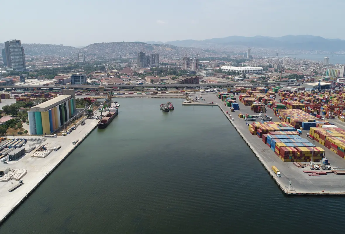 TCDD İZMİR ALSANCAK LİMANI DENİZ DİBİ TARAMA PROJESİ-3.webp